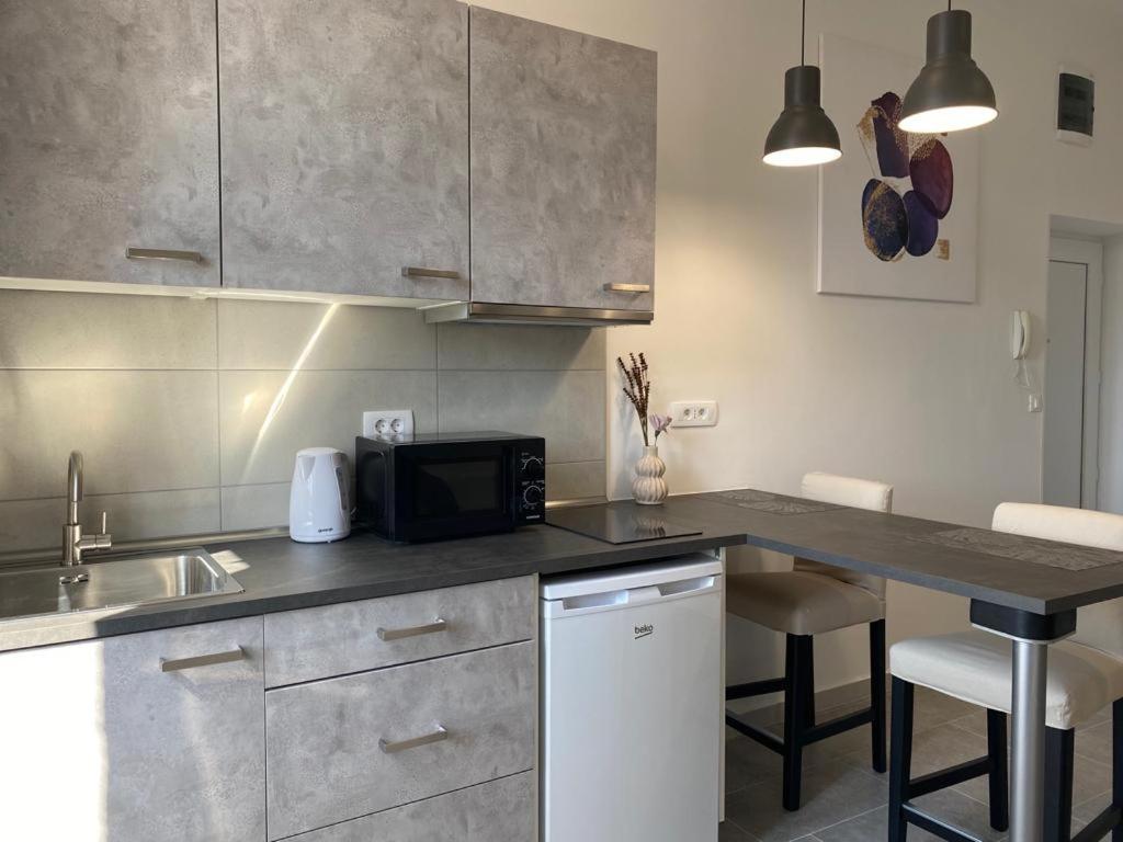 City Vibes Apartment Пула Екстериор снимка